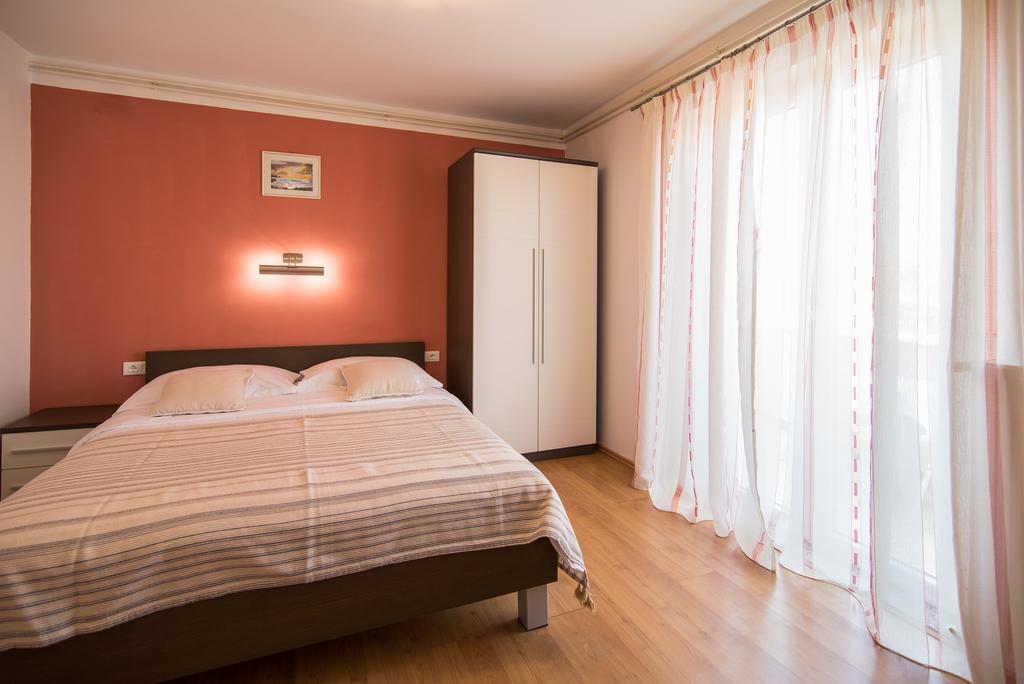 B&B Villa Ana Krk Town Dış mekan fotoğraf